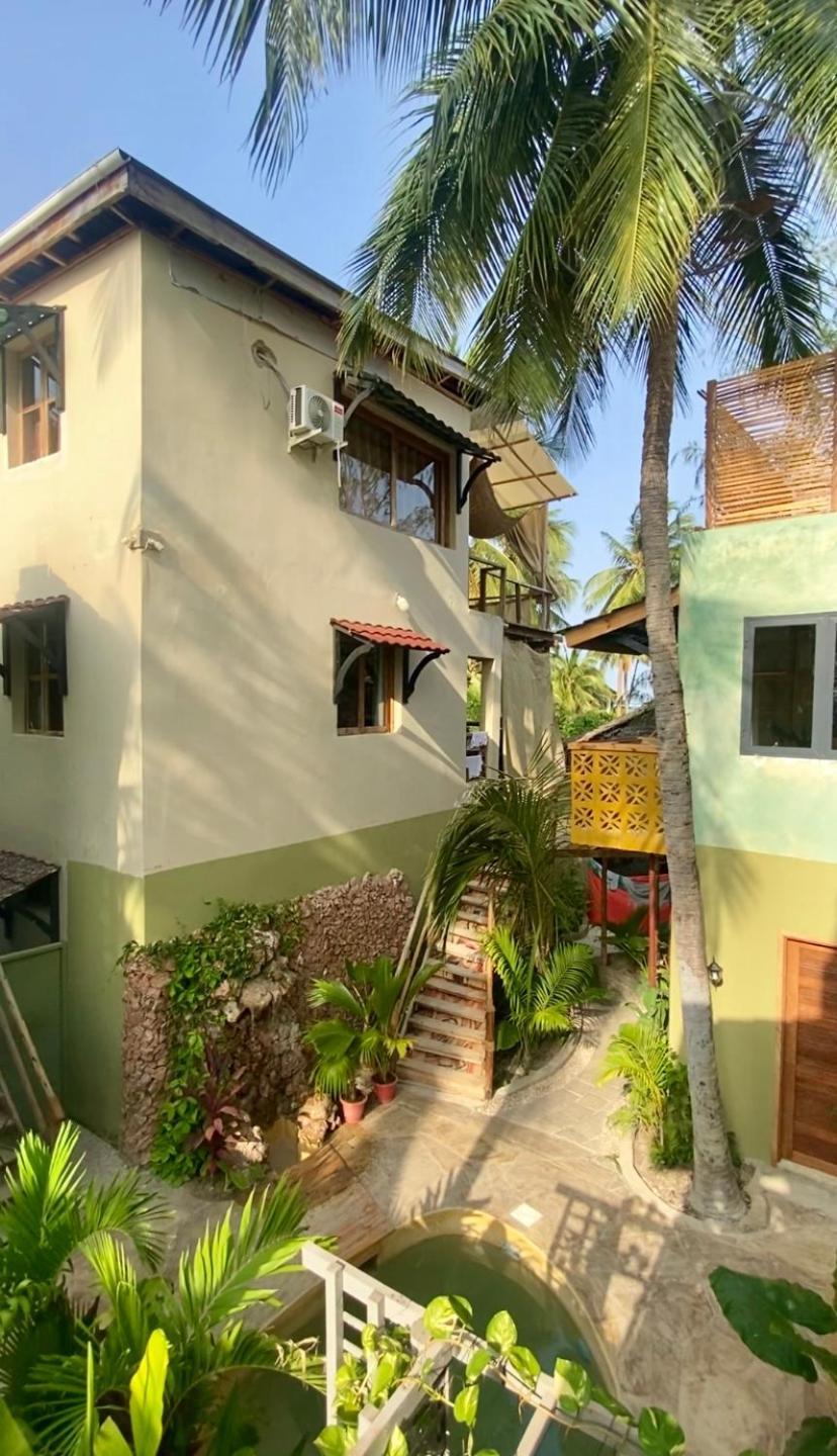 Ubuntu Art Village